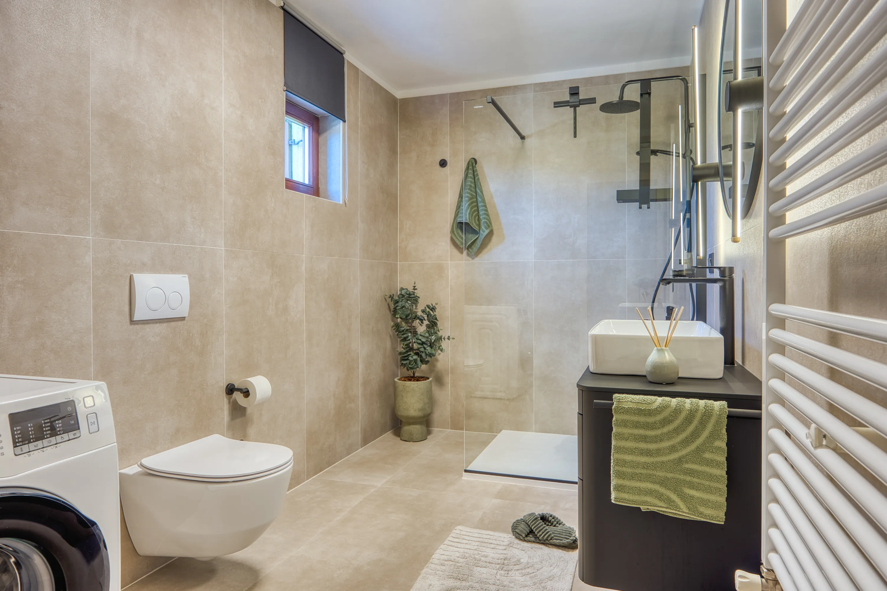 Bathroom with shower at Casa Lera